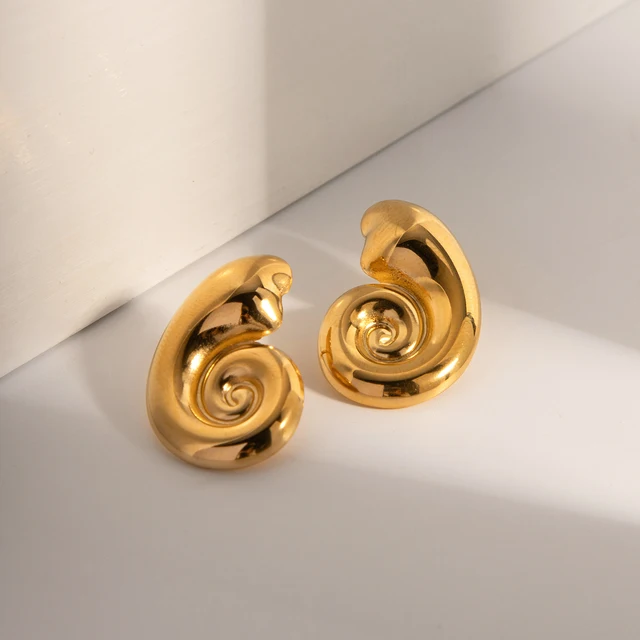 Isadora Earring