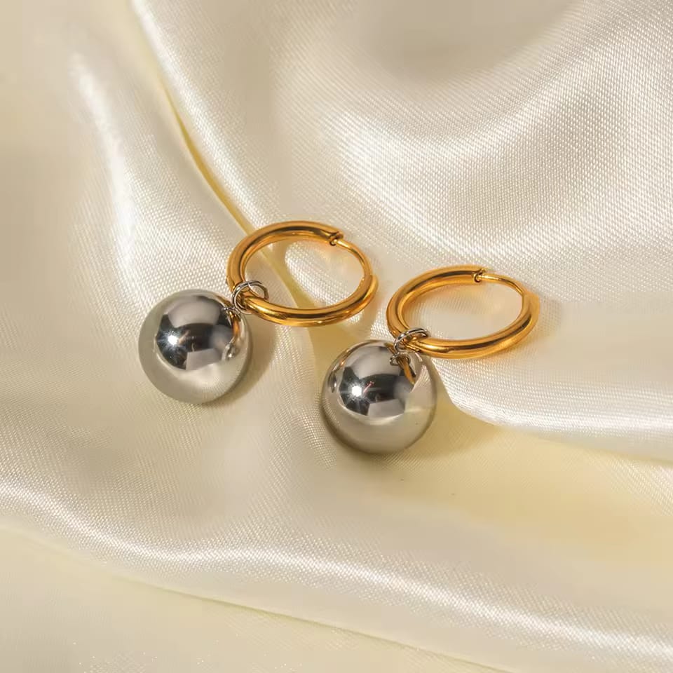 Anastasia Earring